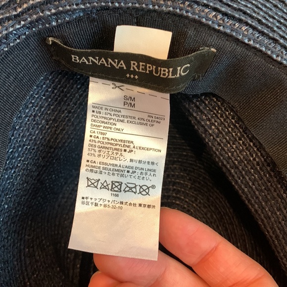 BANANA REPUBLIC SUMMER HAT - Picture 2 of 2